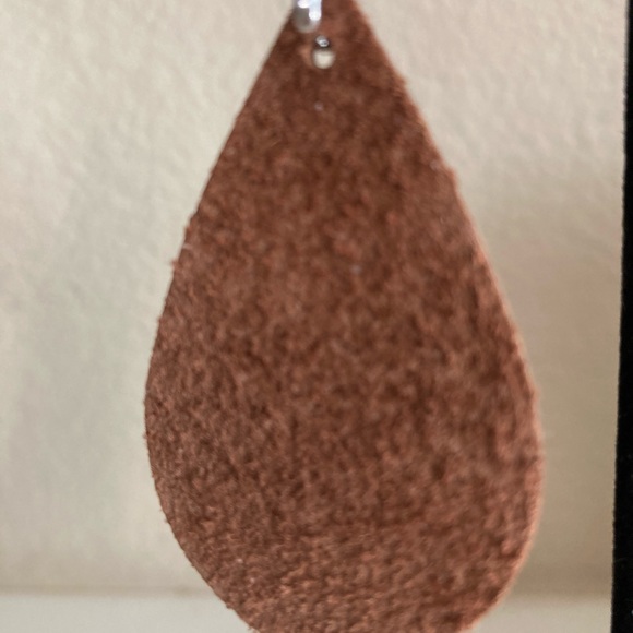 Leather Teardrop Earrings.... - Picture 5 of 5